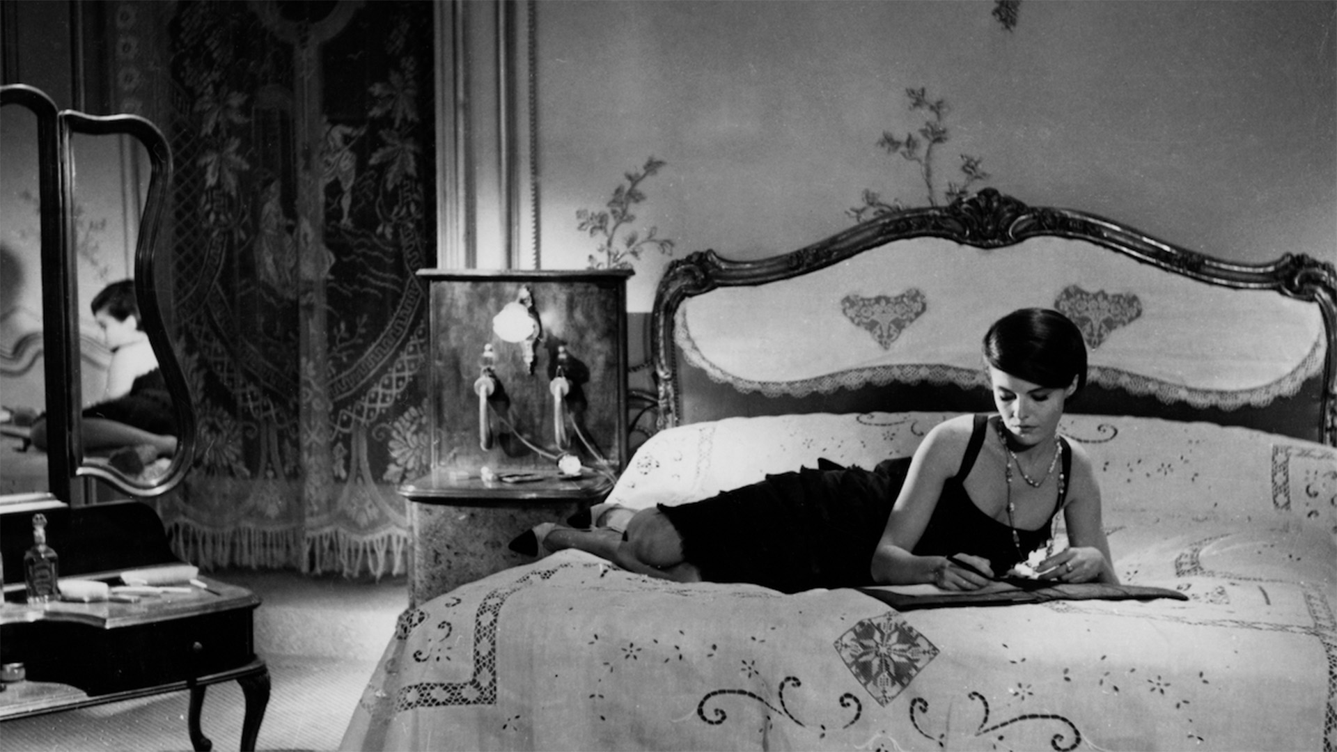 L'ANNEE DERNIERE A MARIENBAD - Version restaurée 4K - Bande-annonce